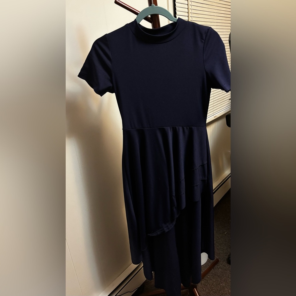 Women’s Navy Short-Sleeve A-Line high low top - Picture 4 of 7